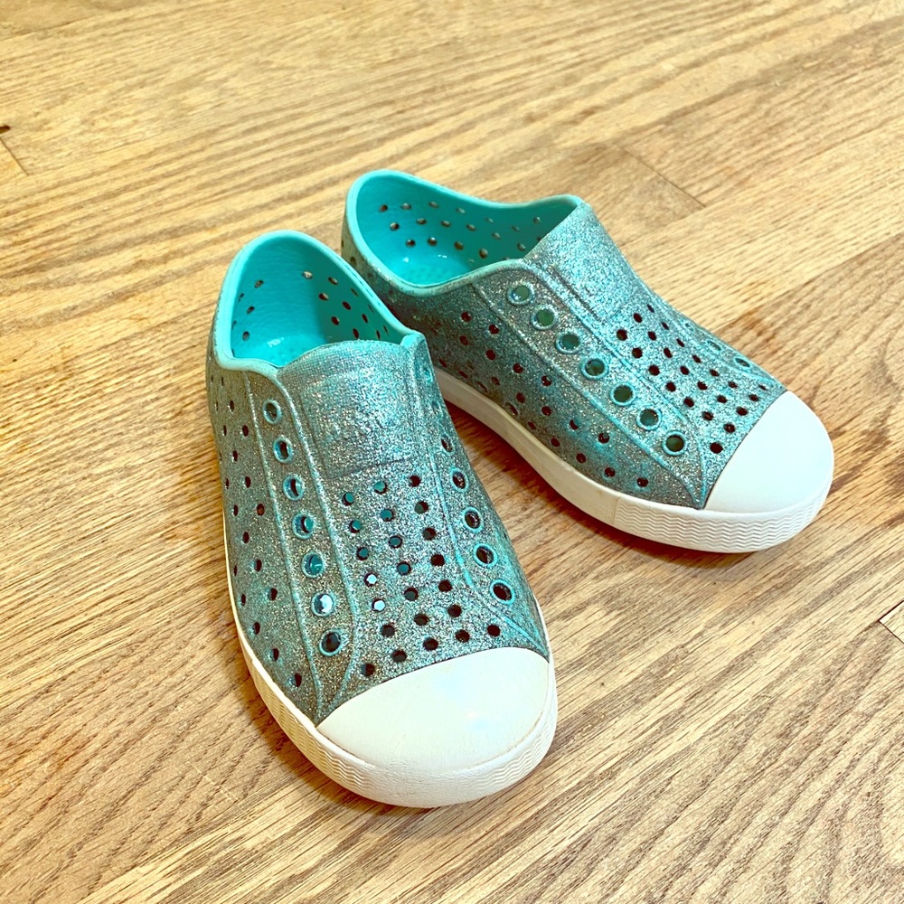 Native Jefferson Bling Slip On Shoes Size C9